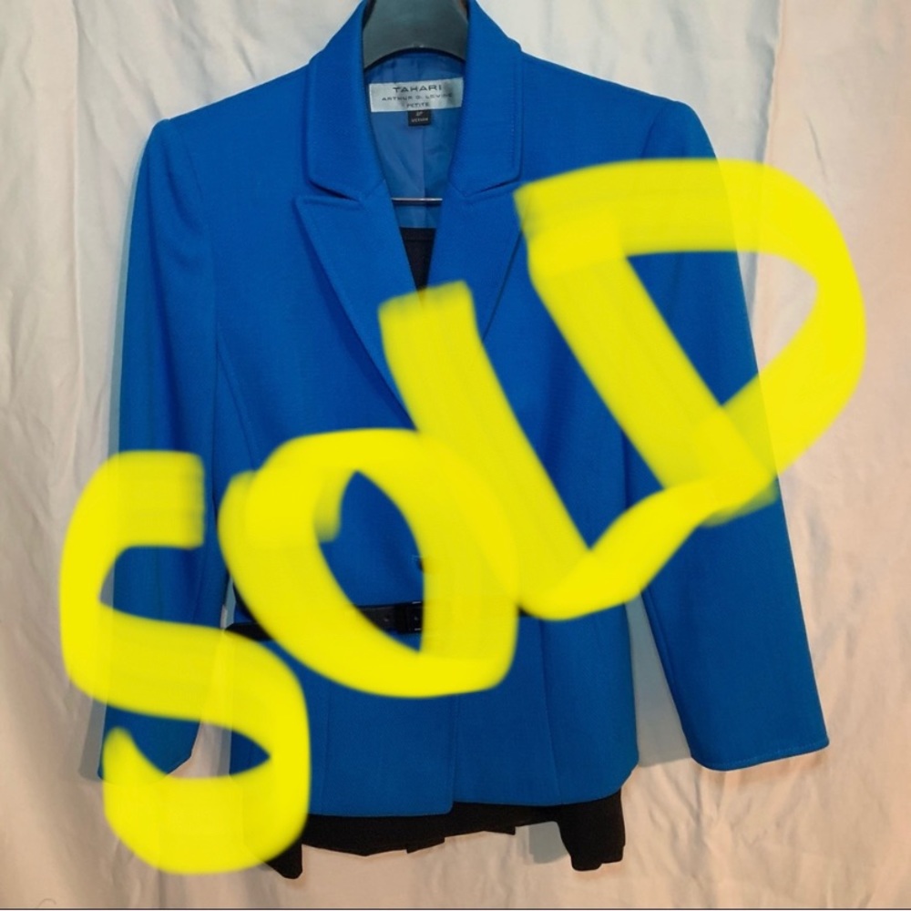 NWOT Tahari Skirt Suit! Make an offer!